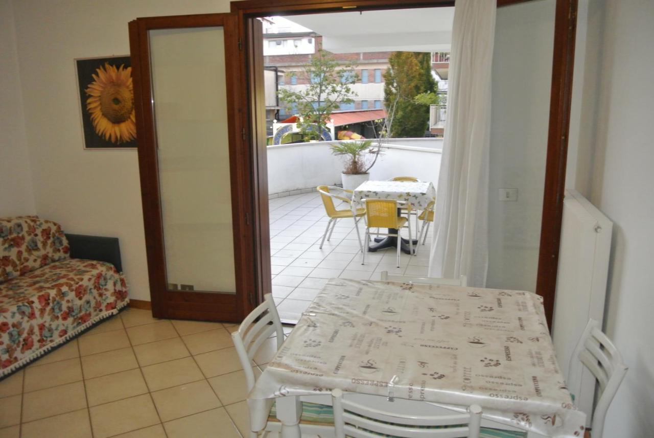 Condominio Maria Lignano Sabbiadoro Zewnętrze zdjęcie
