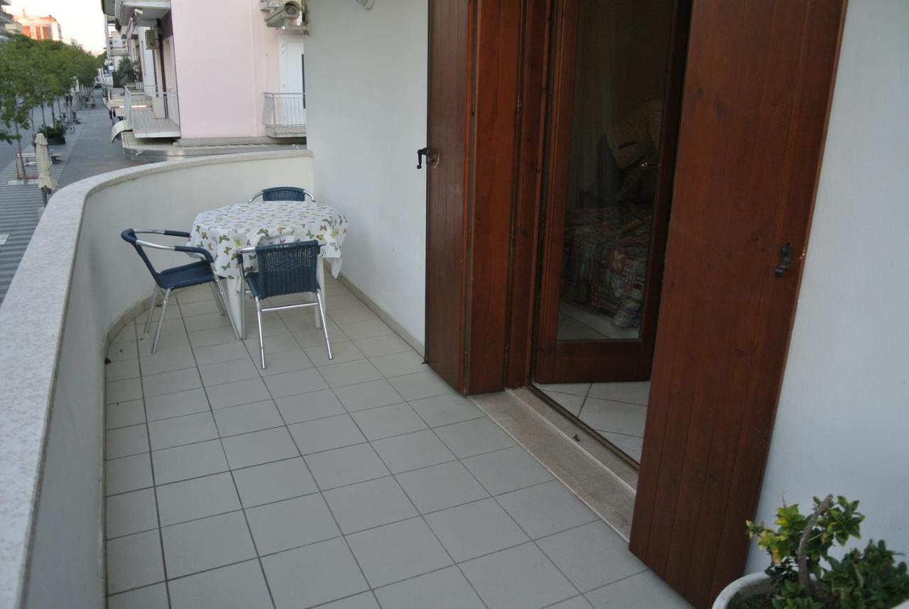 Condominio Maria Lignano Sabbiadoro Zewnętrze zdjęcie